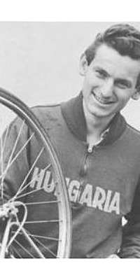 Antal Megyerdi, Hungarian cyclist., dies at age 73